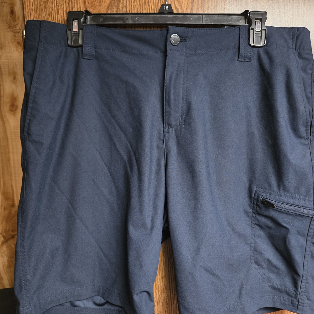 ZeroXposur Men's Navy Cargo Shorts